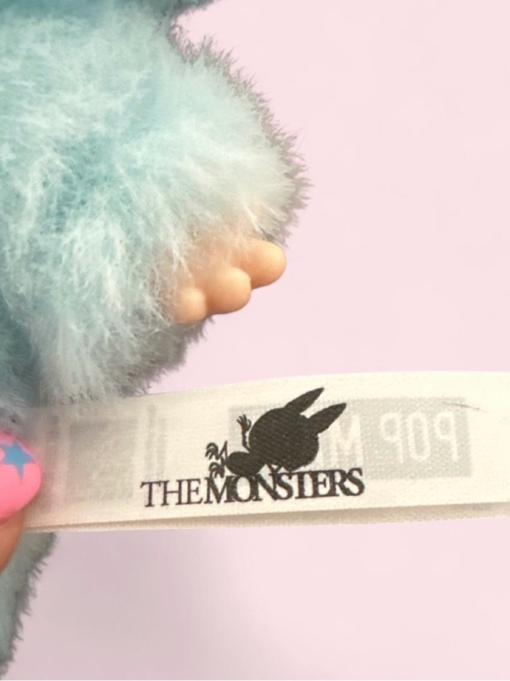 The monsters: big into energy AUTHENTIC labubu in color ‘Hope’. - Picture 5 of 5
